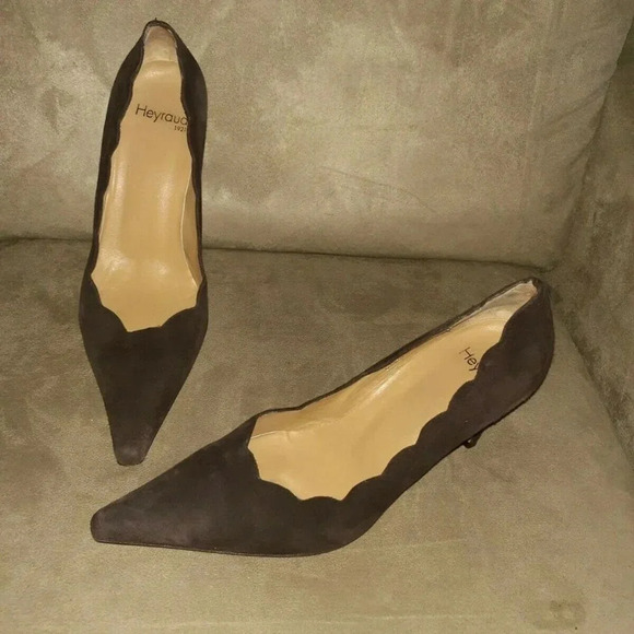 HEYRAUD-PARIS-Brown Suede Pumps-Sharp Square Toe-Scalloped Edges-SZ 38-Excellent - Picture 1 of 7